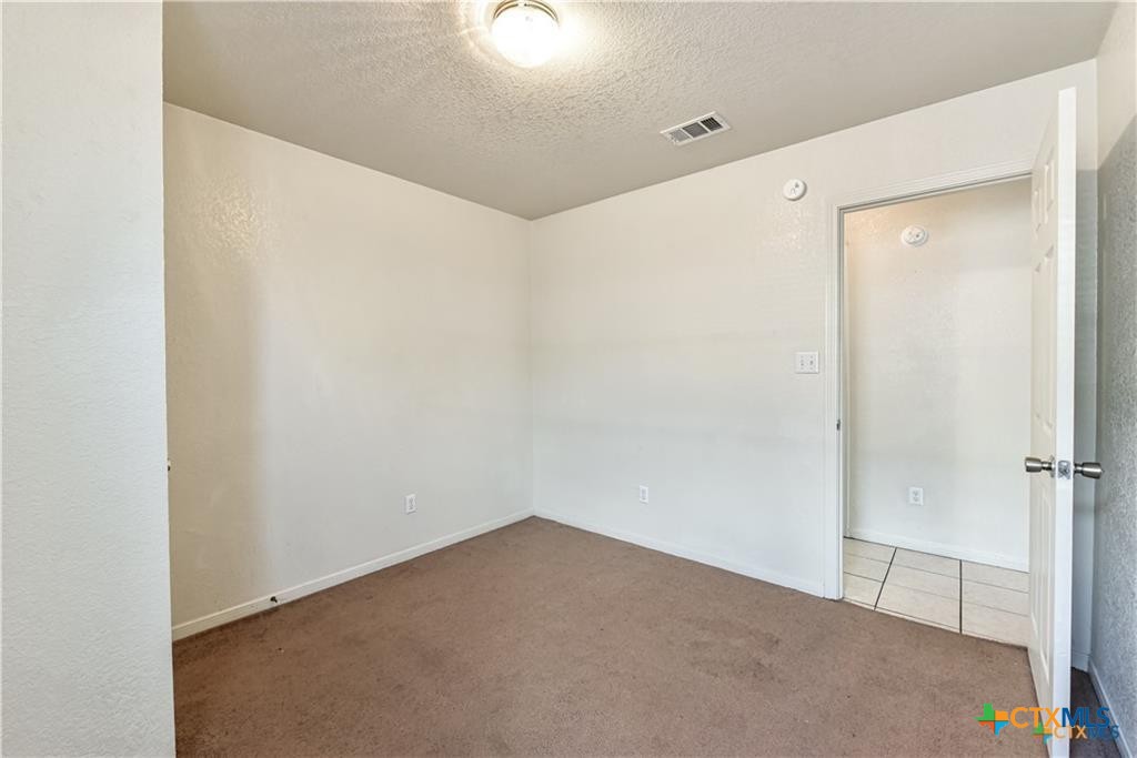 3805 Hitchrock Drive Property Photo 6