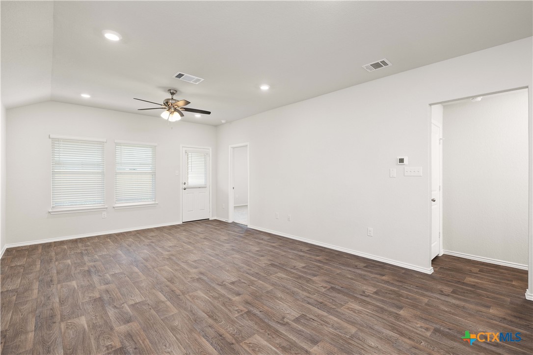 2850 Brogan Creek Property Photo 9