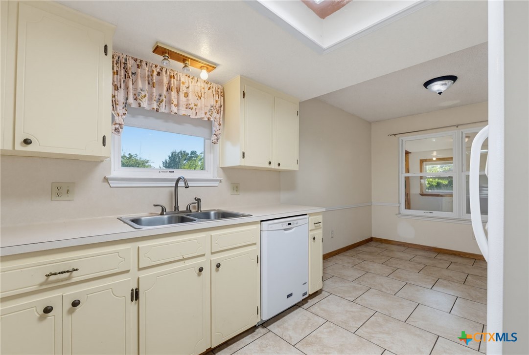 1007 Tyler Drive Property Photo 8