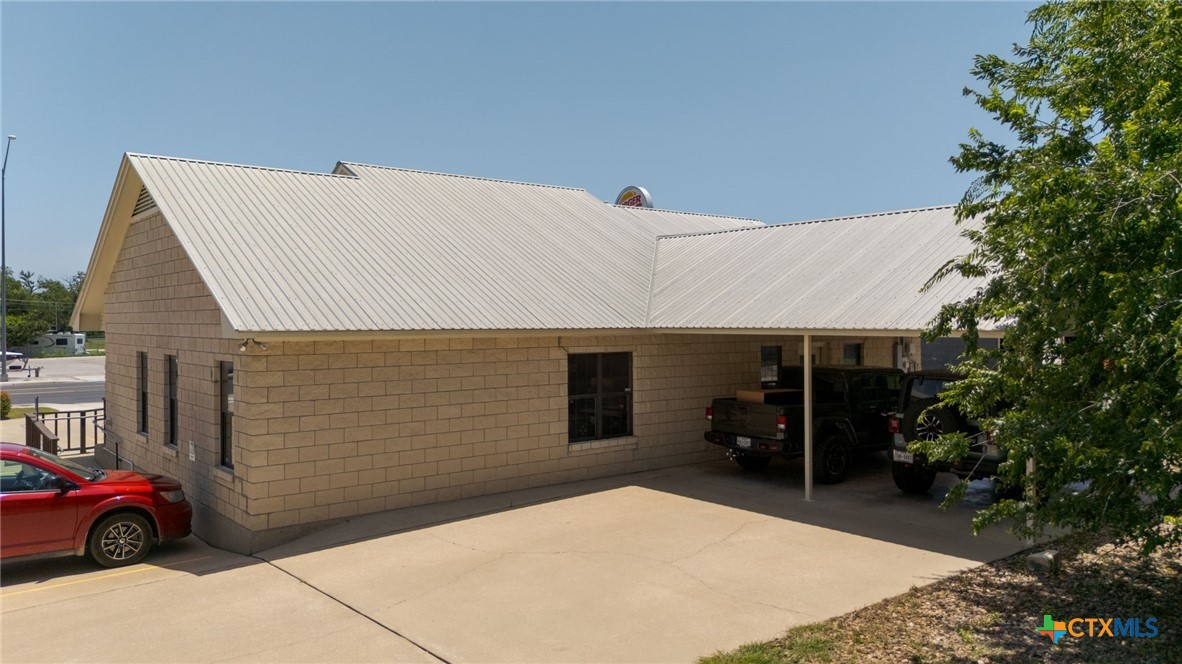 408 N Key Avenue Property Photo 6