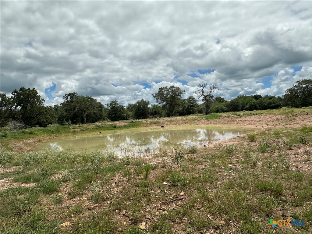 8 Burlin Lane Property Photo 1