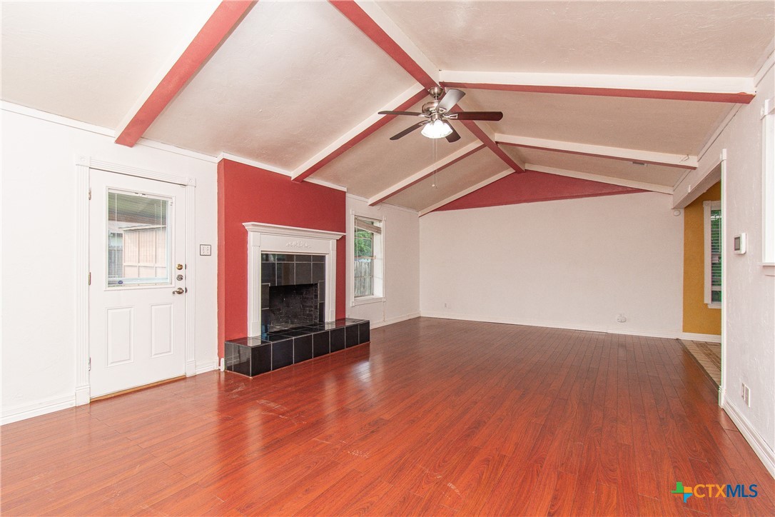2001 Eisenhower Drive Property Photo 2