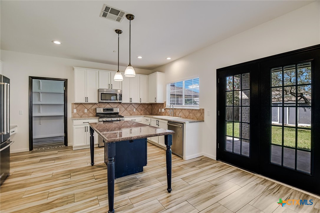 3031 Bent Tree Loop Property Photo 3