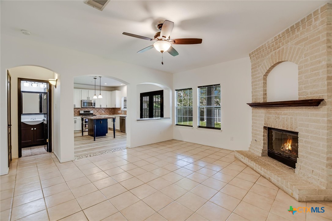 3031 Bent Tree Loop Property Photo 4