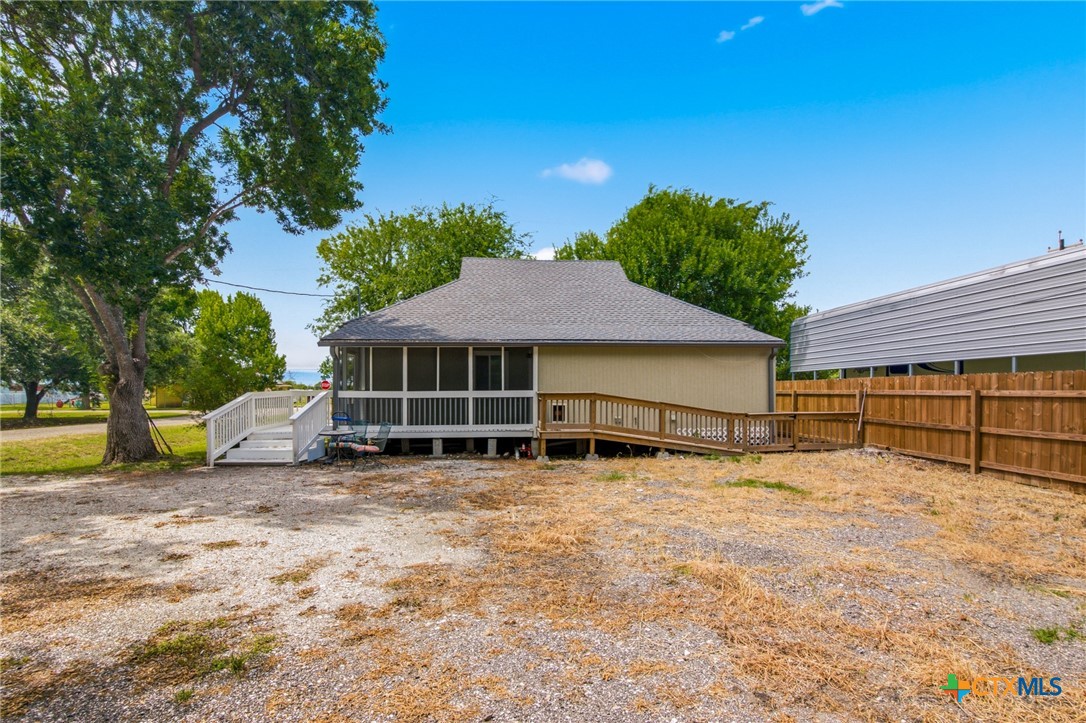 502 W Houston Avenue Property Photo 19