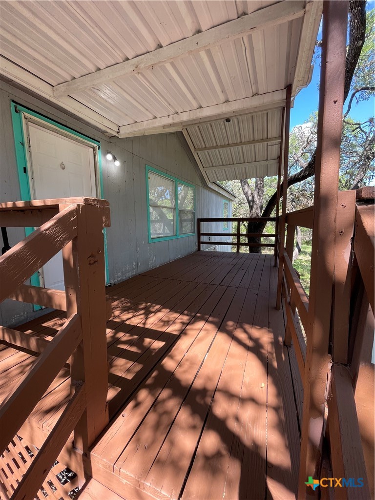 629 Buck Trail Property Photo 4