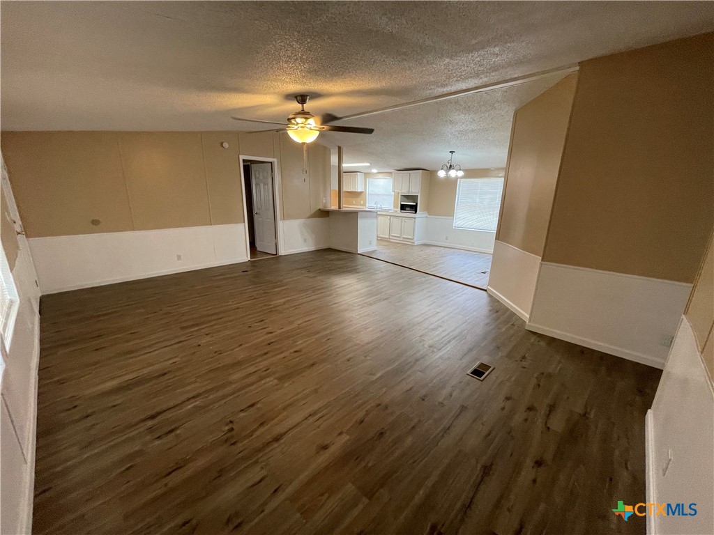 629 Buck Trail Property Photo 29