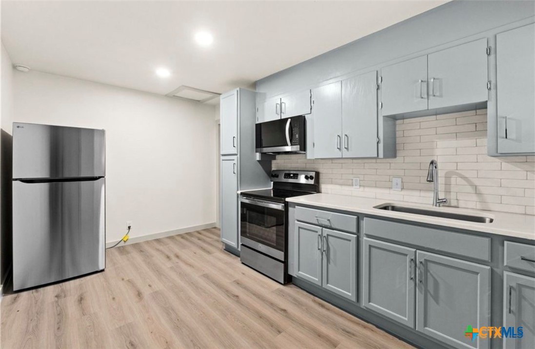 2109 W. Ave. B A Property Photo 2