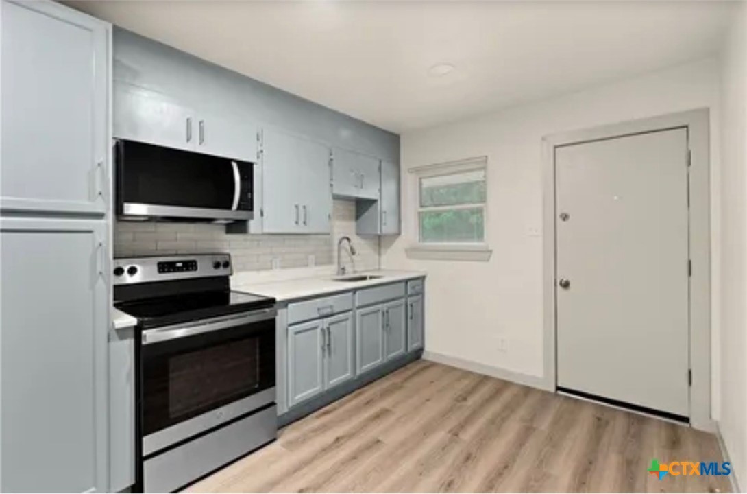 2109 W. Ave. B A Property Photo 3