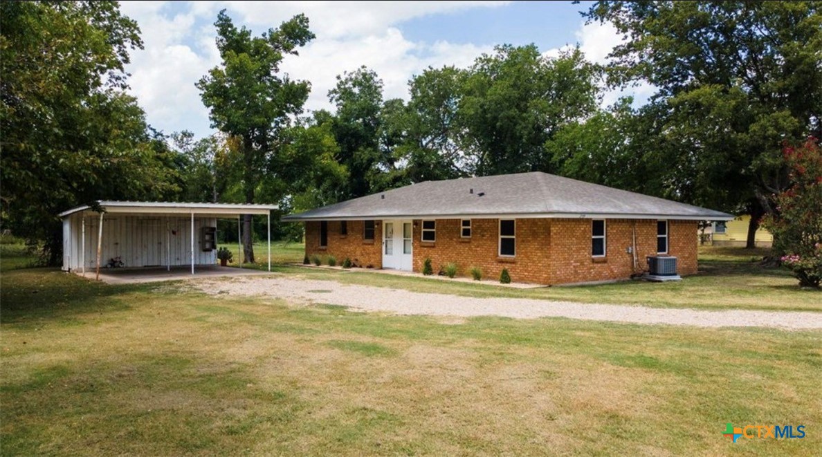 2109 W. Ave. B A Property Photo 8