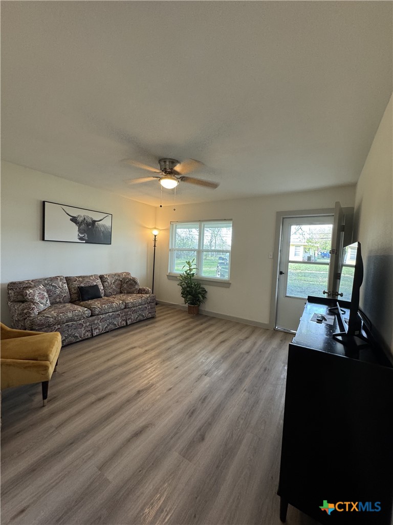2109 W. Ave. B A Property Photo 9