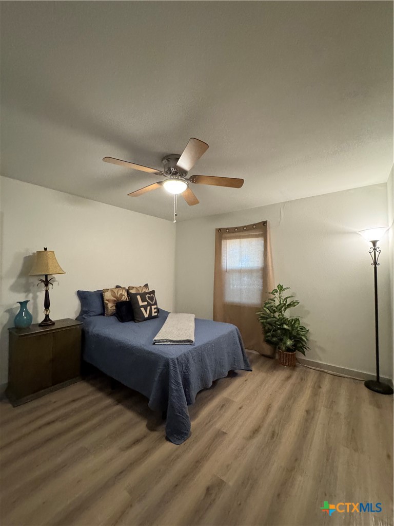 2109 W. Ave. B A Property Photo 10