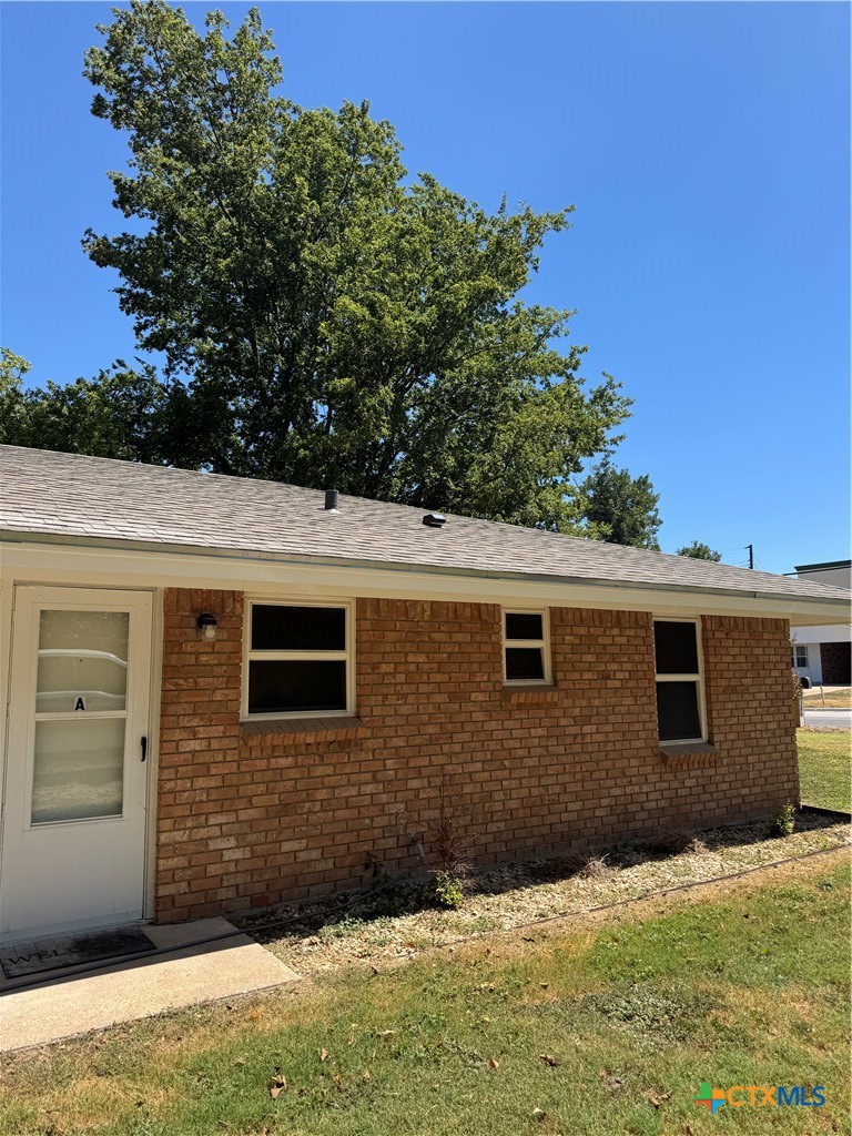 2109 W. Ave. B A Property Photo 14