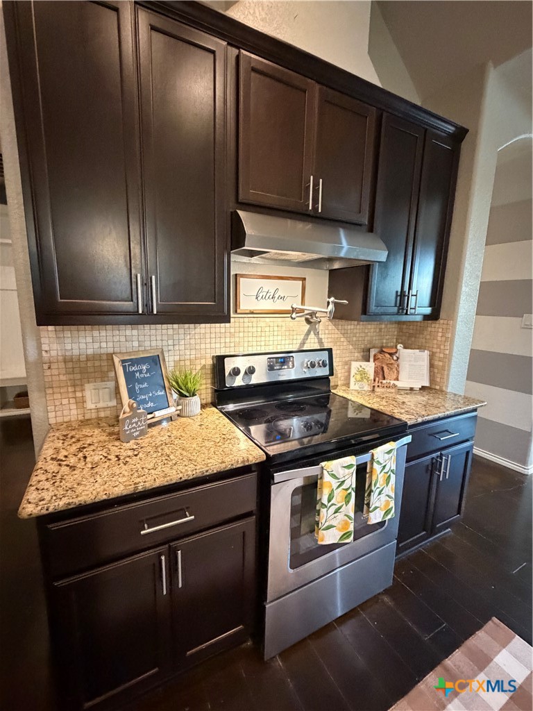 2083 Western Pecan Property Photo 6