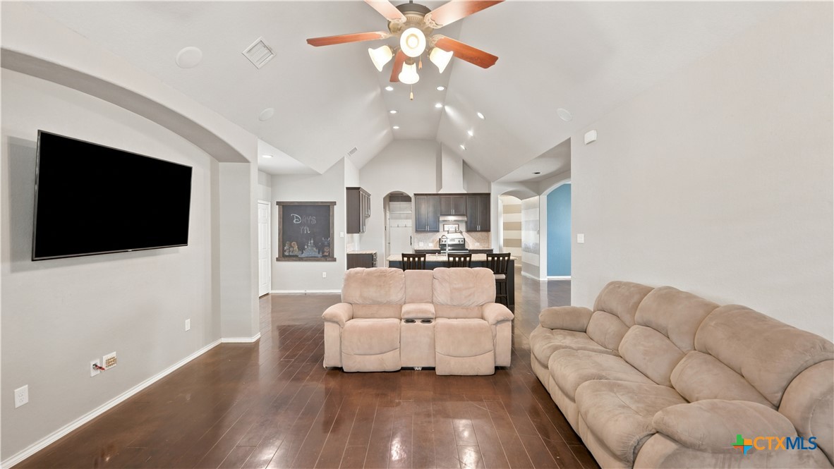 2083 Western Pecan Property Photo 14