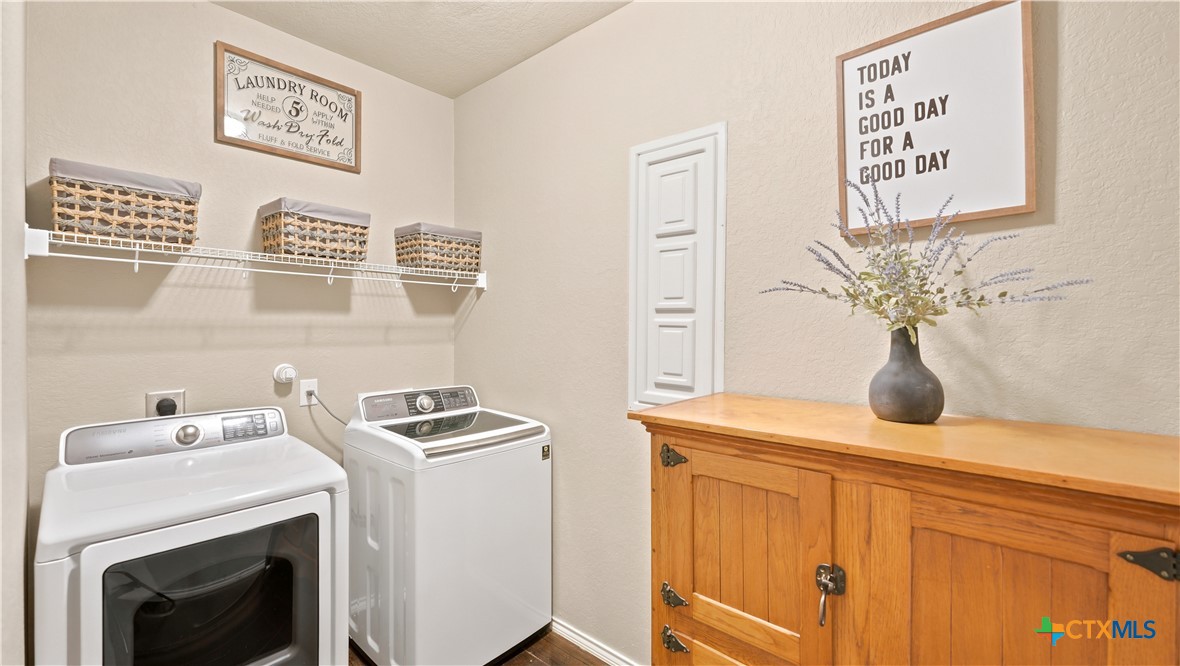 2083 Western Pecan Property Photo 21