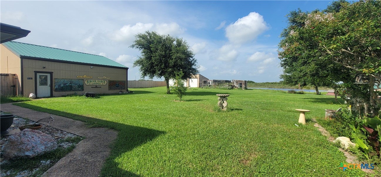 446 Gibb Boulevard Property Photo 7