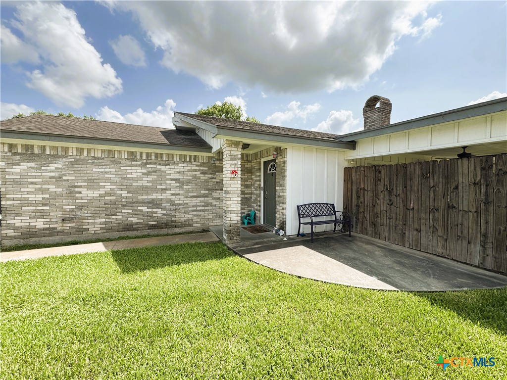 217 Versailles Street Property Photo 34