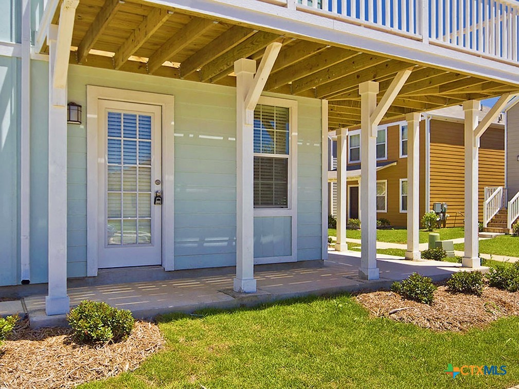 332 Trestle Tree C Property Photo 1