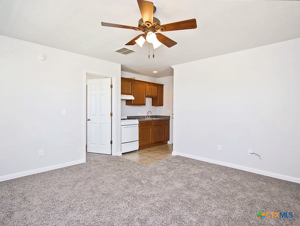 332 Trestle Tree C Property Photo 3