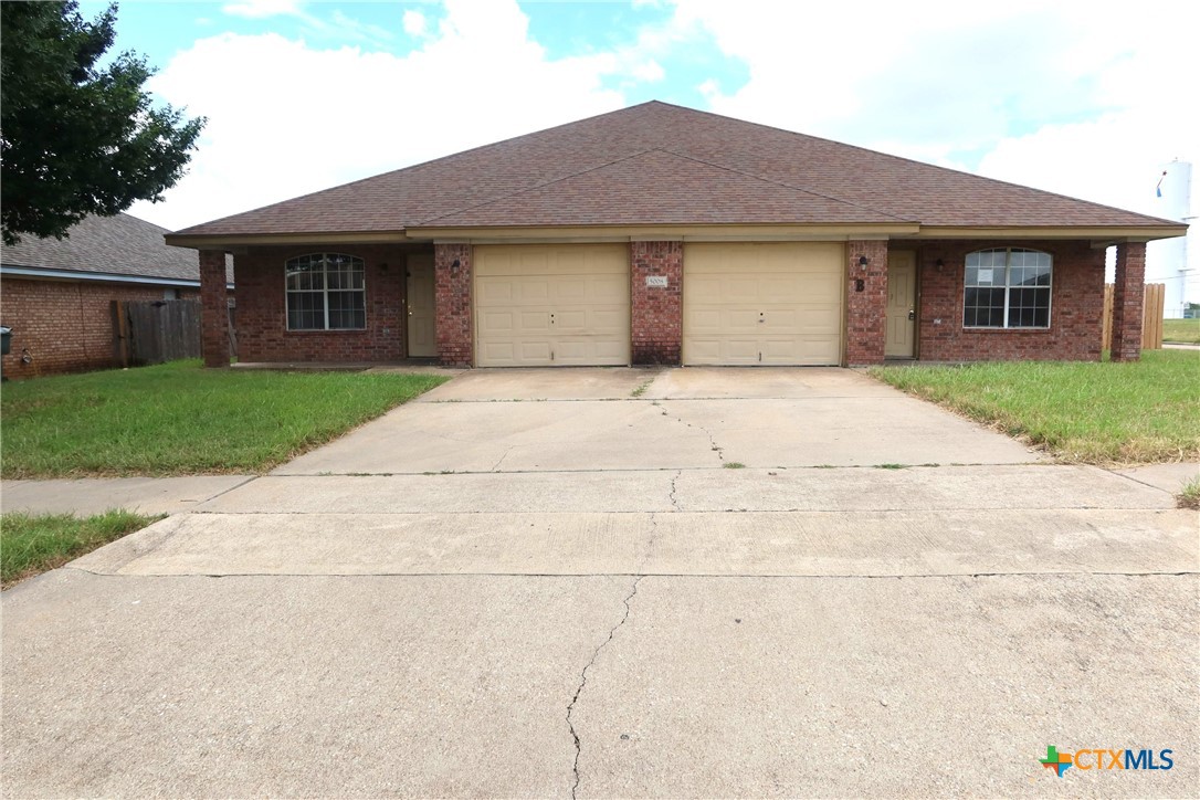 5008 John David Drive Property Photo 1