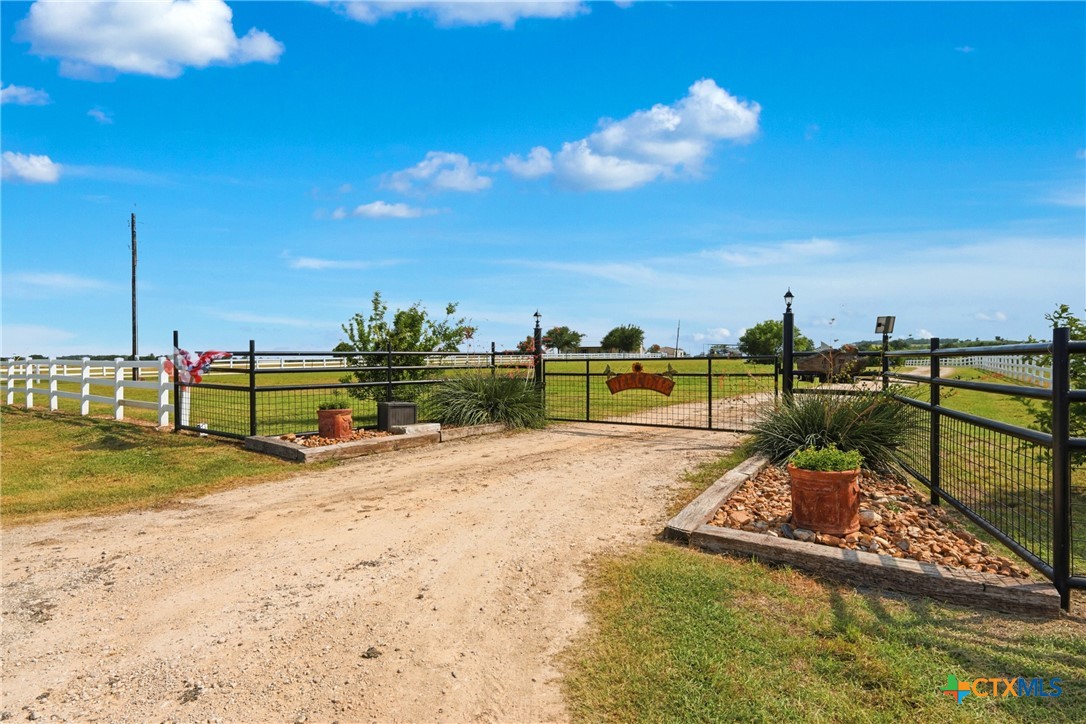 4874 Old Lehmann Road Property Photo 2