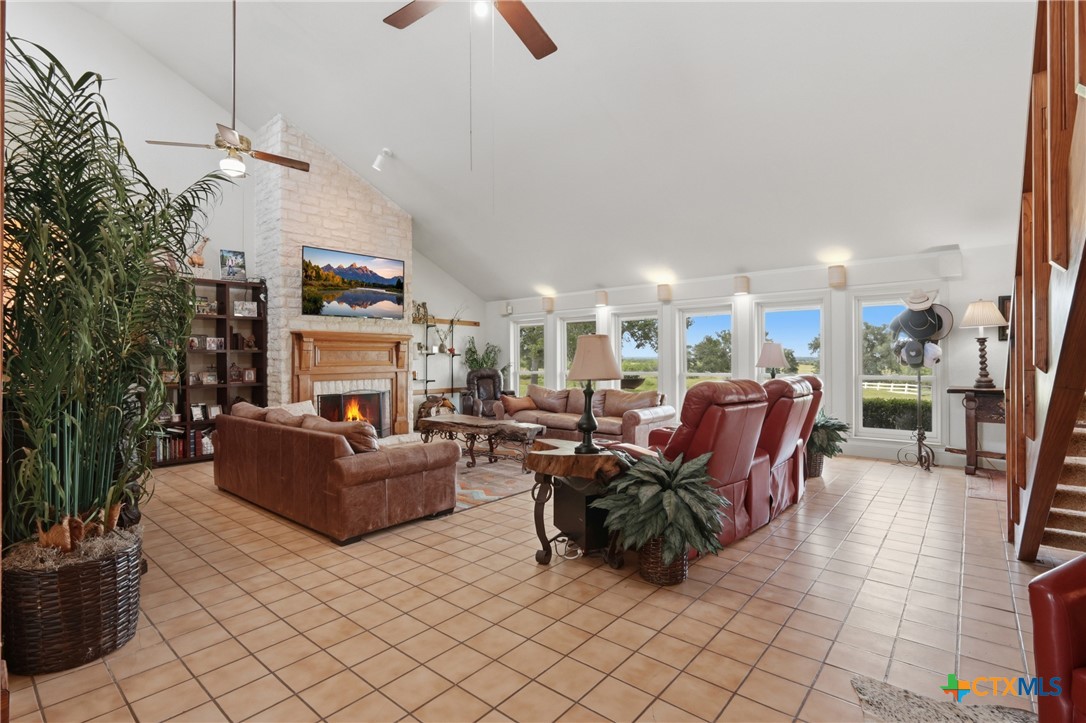 4874 Old Lehmann Road Property Photo 12