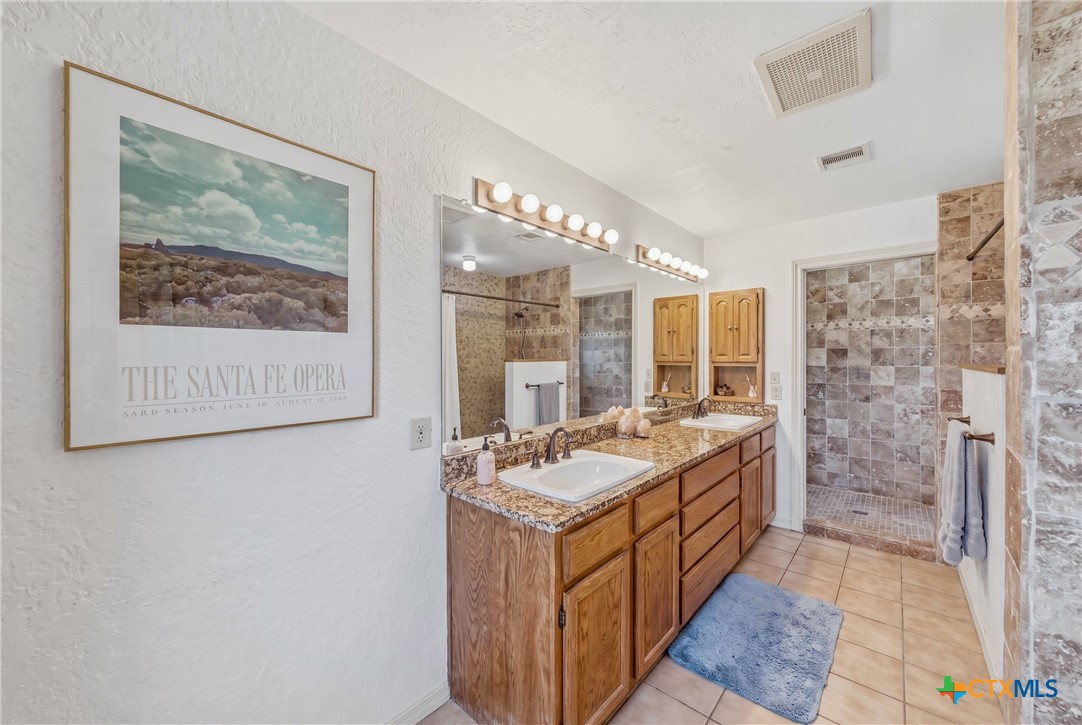 4874 Old Lehmann Road Property Photo 33