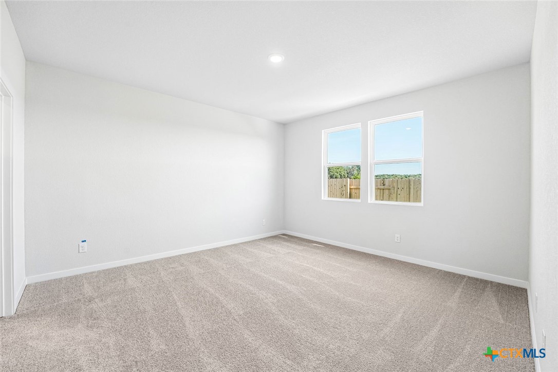 260 Firefox Way Property Photo 13