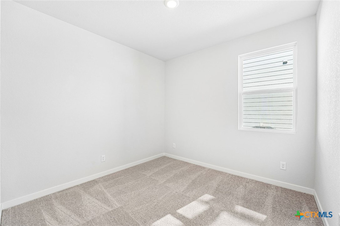 260 Firefox Way Property Photo 21