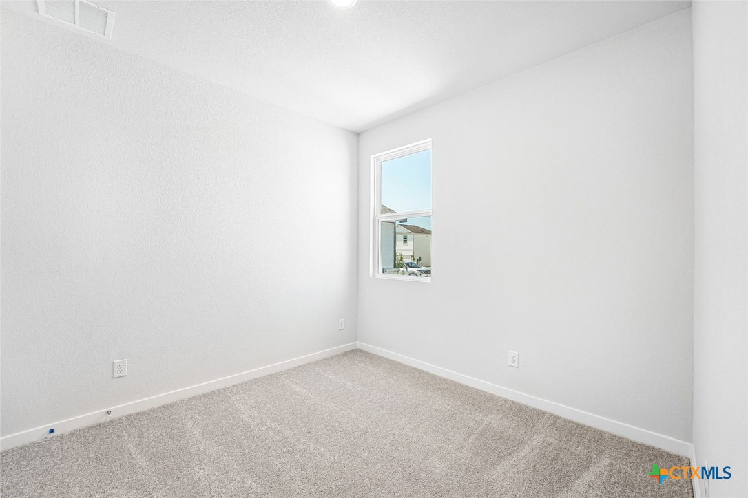 260 Firefox Way Property Photo 23