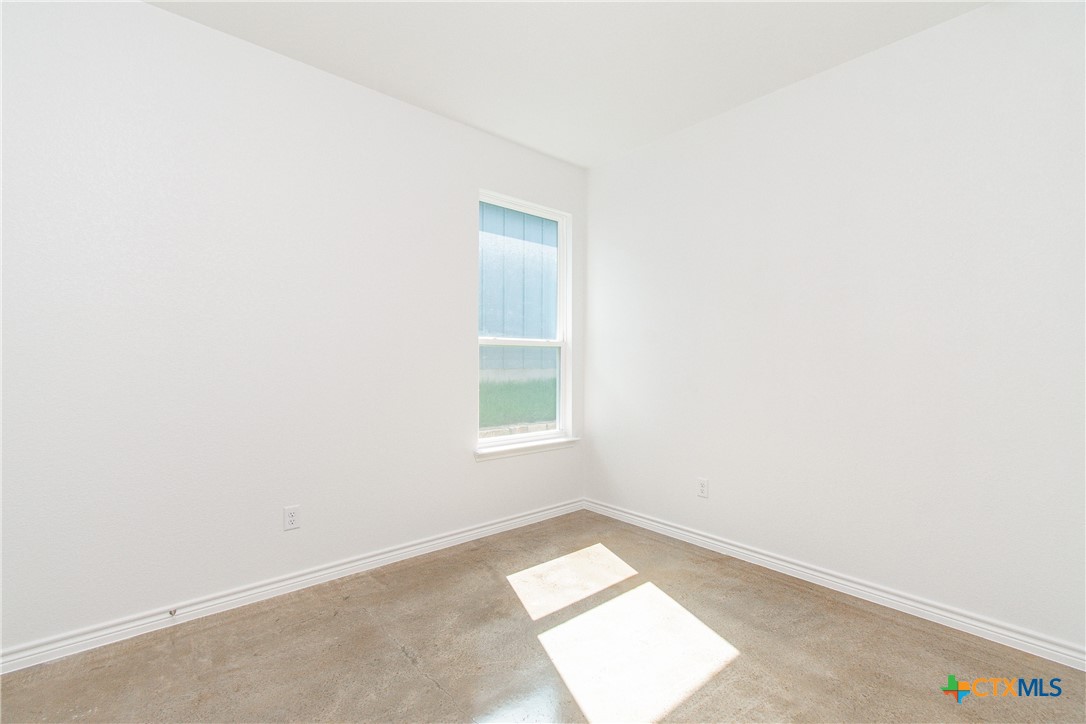 3903 American Elm A Property Photo 13