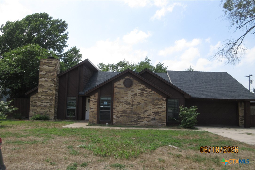 1702 Fox Trail Property Photo 1