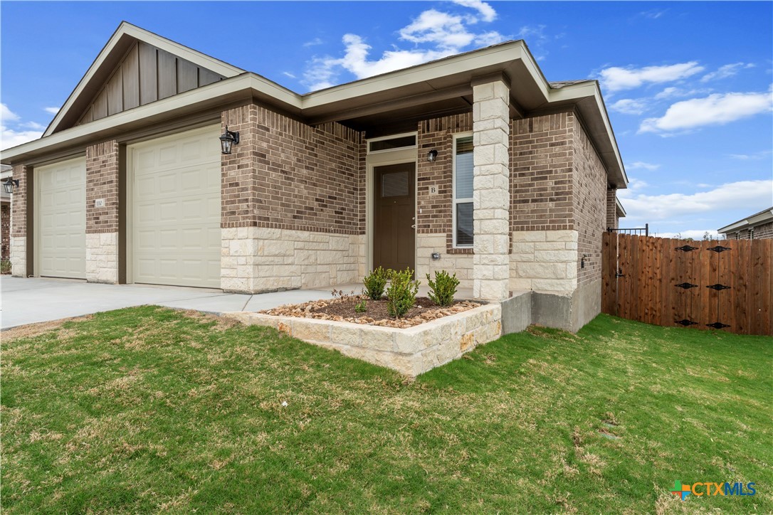 1110 Zora Drive B Property Photo 1
