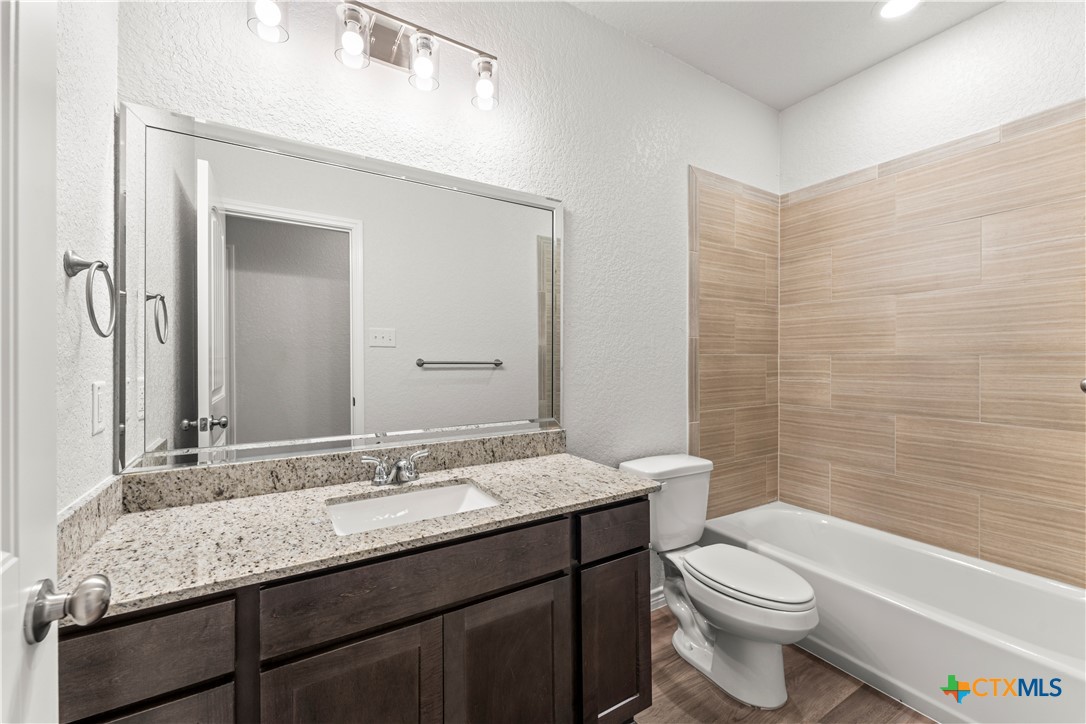 1110 Zora Drive B Property Photo 8