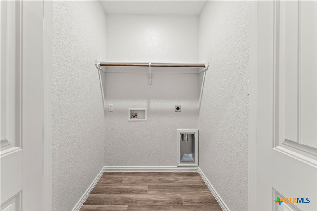 1110 Zora Drive B Property Photo 16