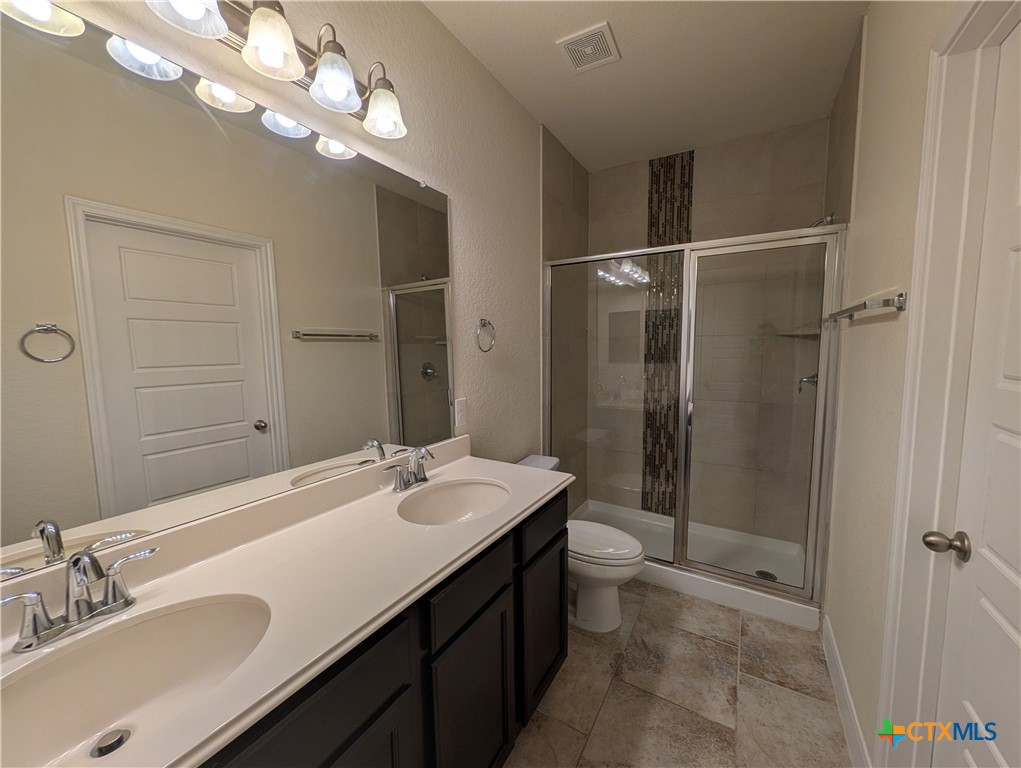 1231 Old Fm 306 Property Photo 17