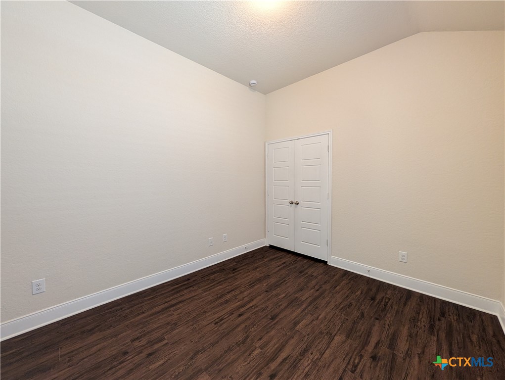 1231 Old Fm 306 Property Photo 21