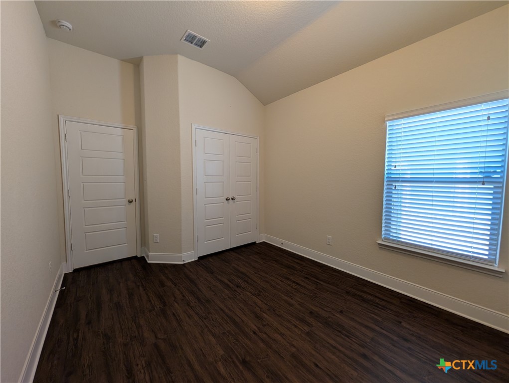 1231 Old Fm 306 Property Photo 23