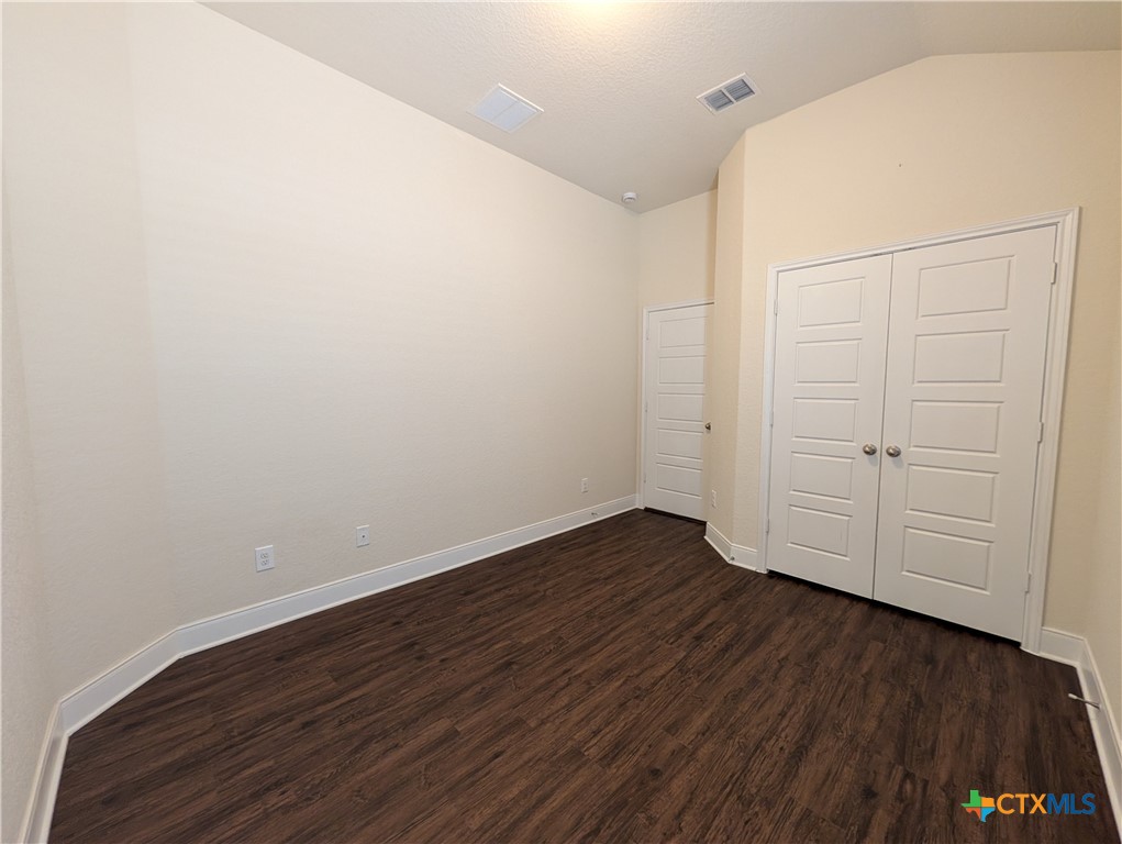 1231 Old Fm 306 Property Photo 24