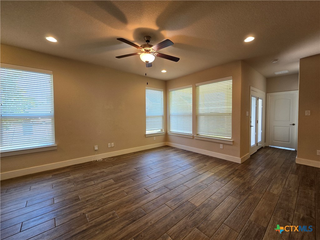 750 Milestone Park Property Photo 5