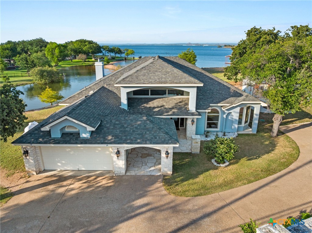100 Palm Cove Property Photo 1