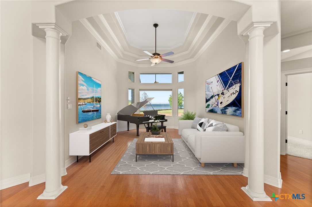 100 Palm Cove Property Photo 6