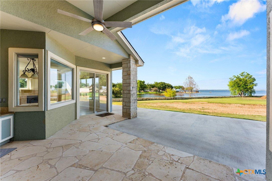 100 Palm Cove Property Photo 32