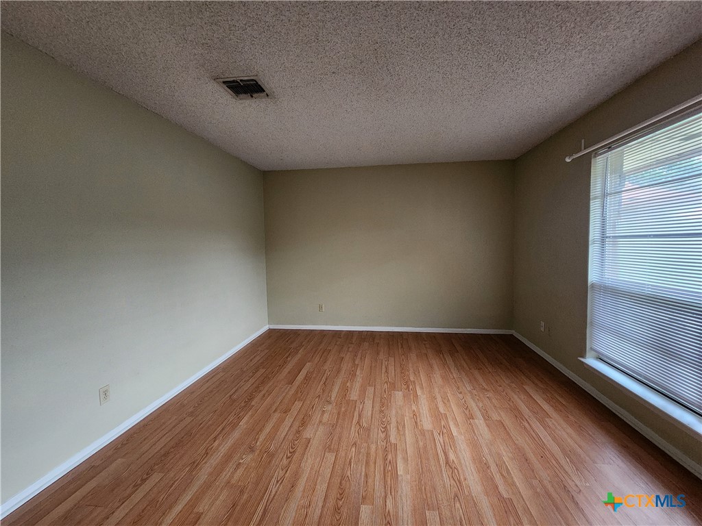 317 Briarwood Drive Property Photo 7