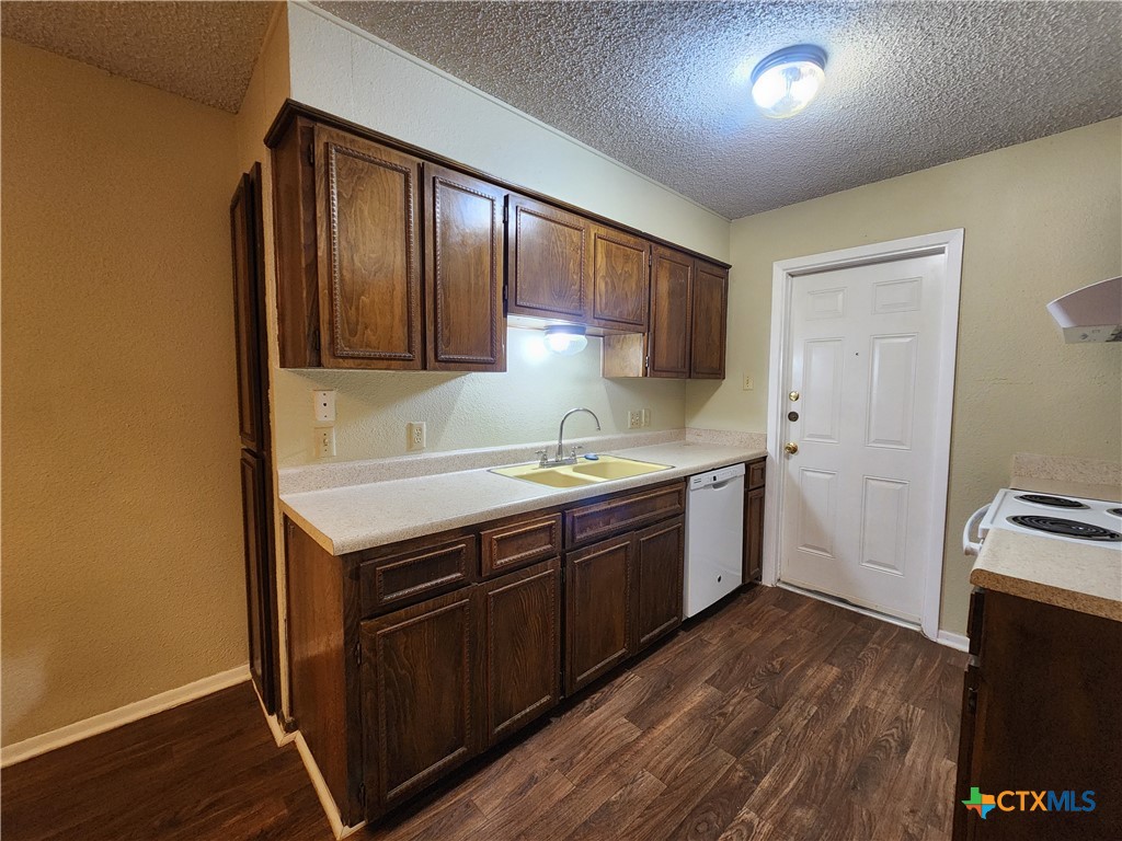 317 Briarwood Drive Property Photo 10
