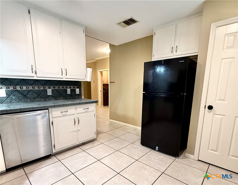 324 Spur Drive Property Photo 8