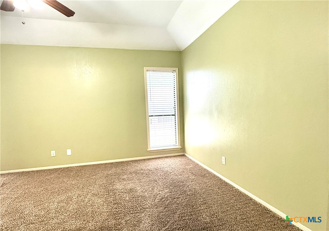 324 Spur Drive Property Photo 10