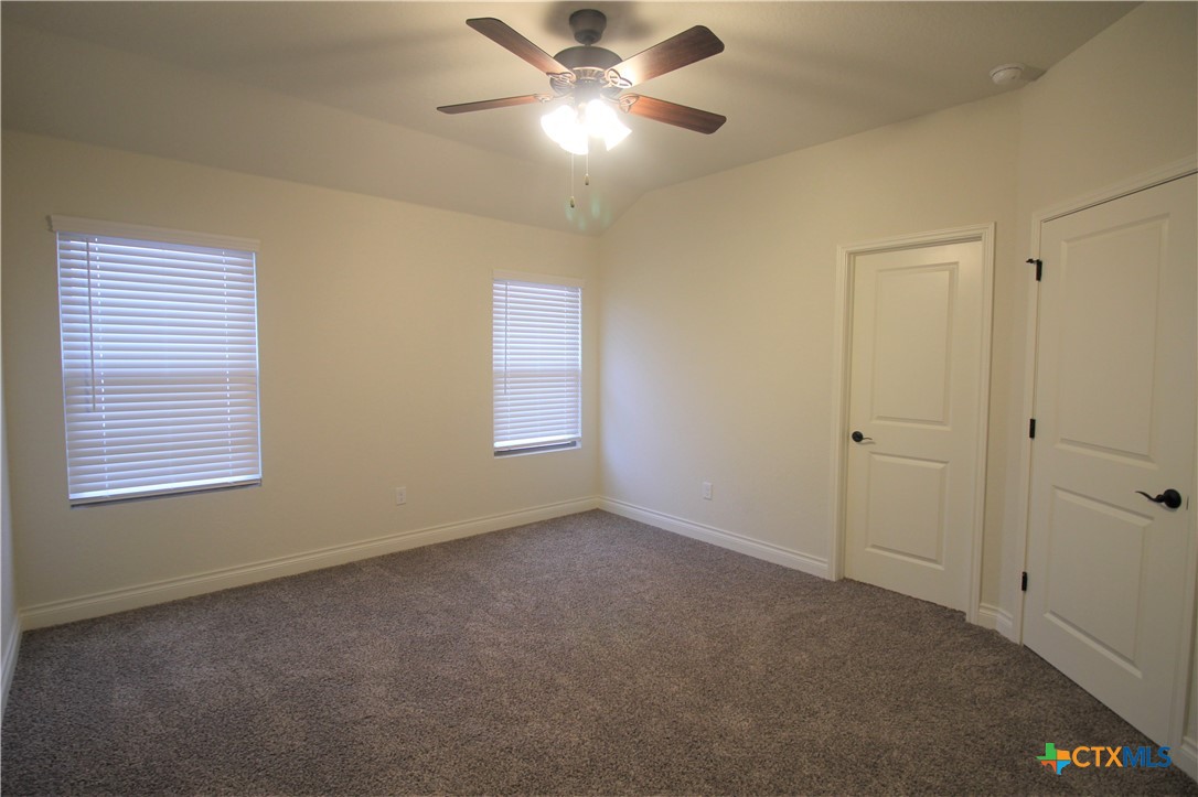 319 Untermaier Street Property Photo 7