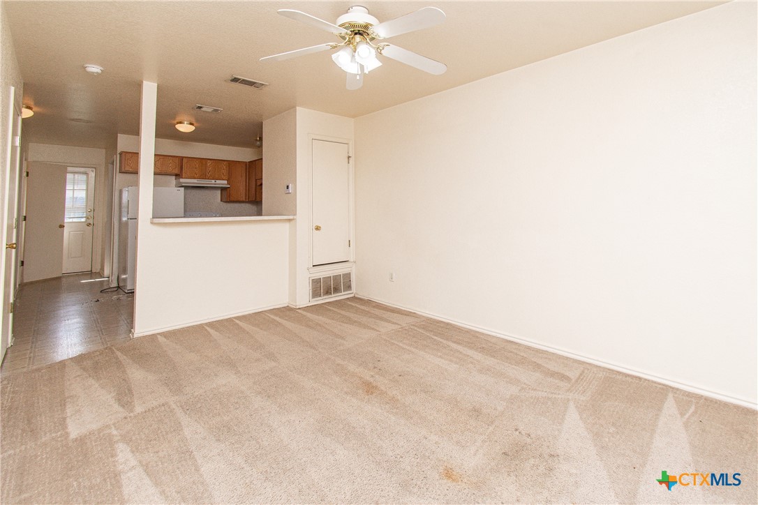 4207 Alan Kent Drive B Property Photo 2